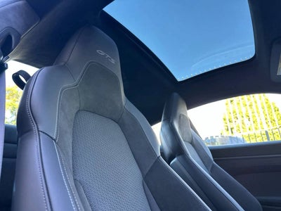 2026 Porsche 911 Carrera 4 GTS