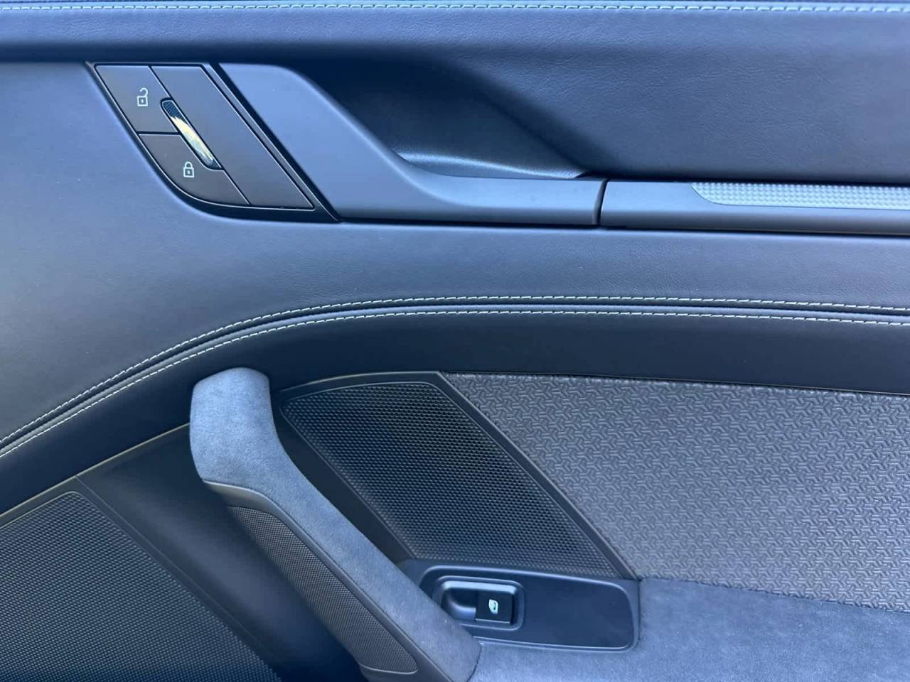 2026 Porsche 911 Carrera 4 GTS