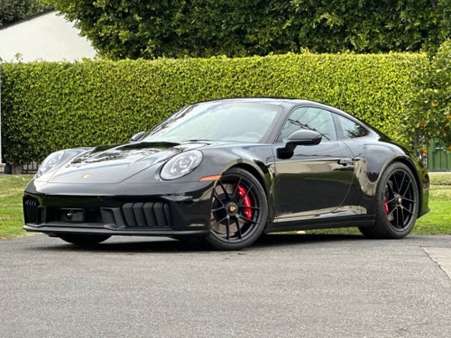 2026 Porsche 911 Carrera 4 GTS