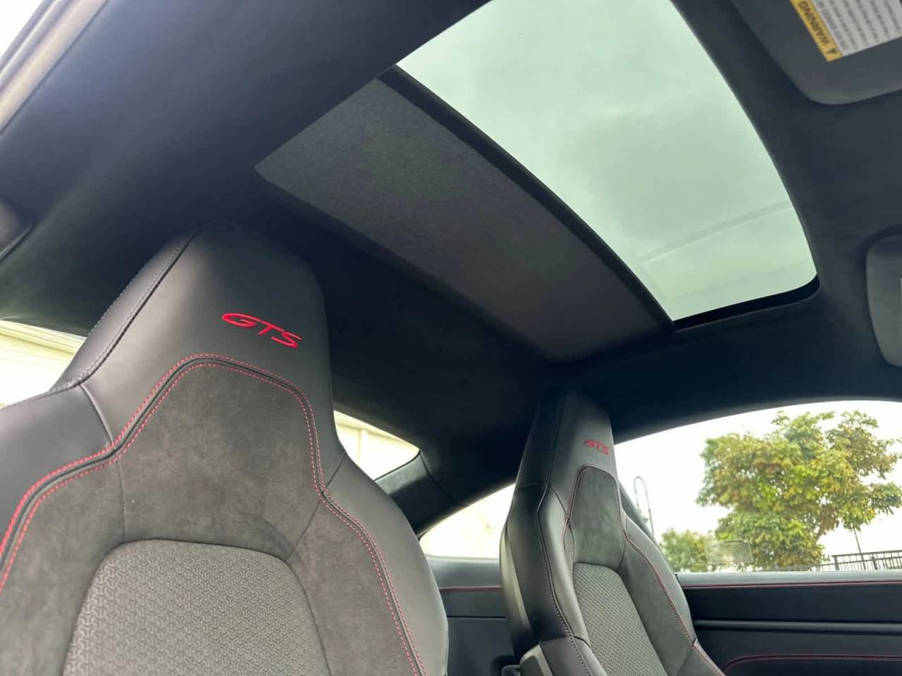 2026 Porsche 911 Carrera 4 GTS