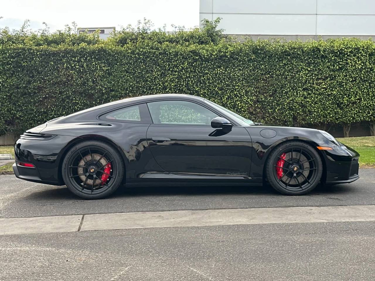 2026 Porsche 911 Carrera 4 GTS