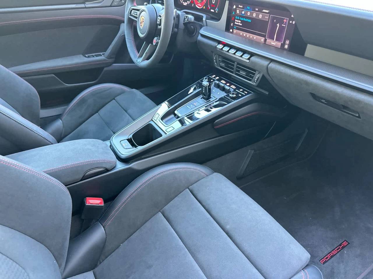 2025 Porsche 911 Carrera GTS