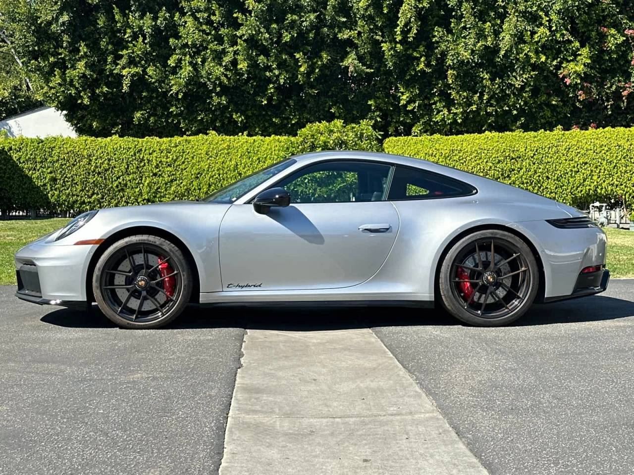 2025 Porsche 911 Carrera GTS