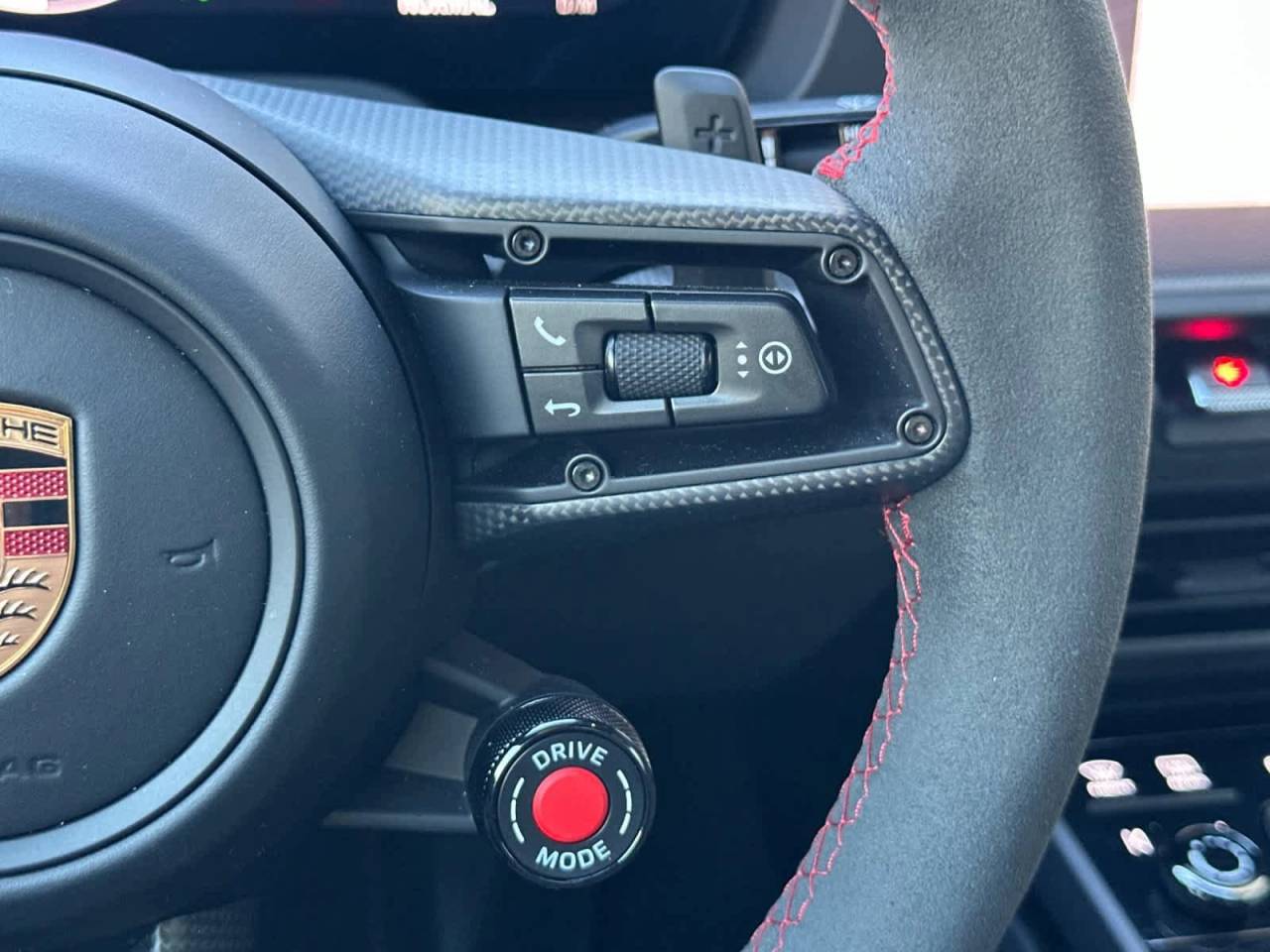 2025 Porsche 911 Carrera GTS