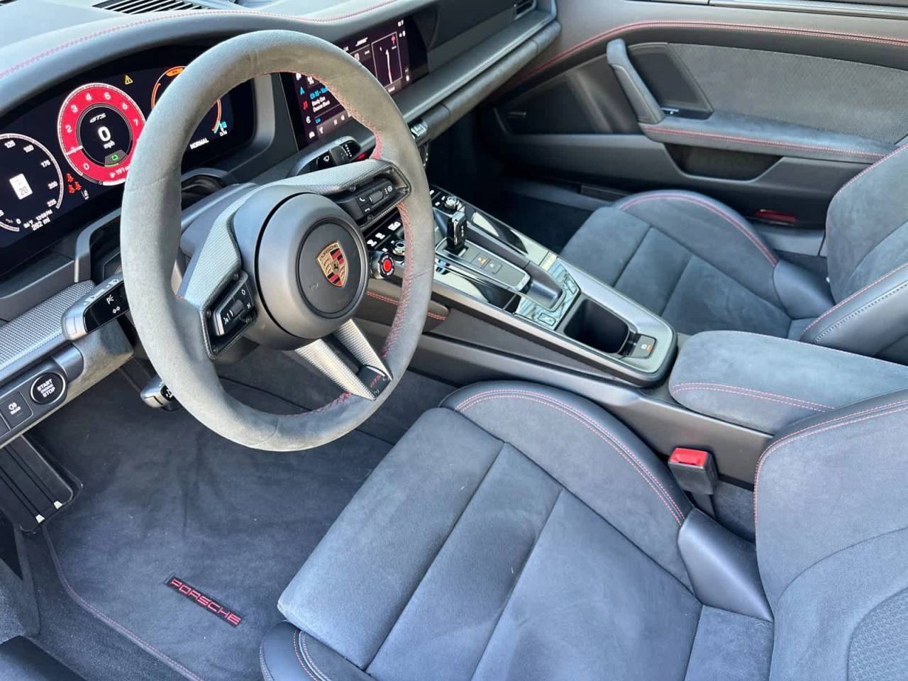 2025 Porsche 911 Carrera GTS