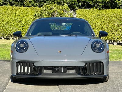 2026 Porsche 911 Carrera 4 GTS