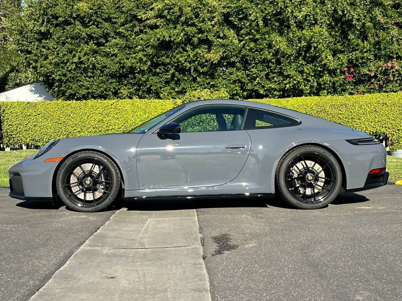 2026 Porsche 911 Carrera 4 GTS