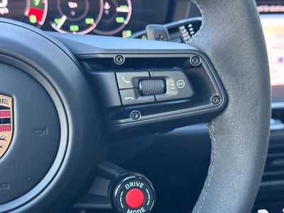 2026 Porsche 911 Carrera 4 GTS