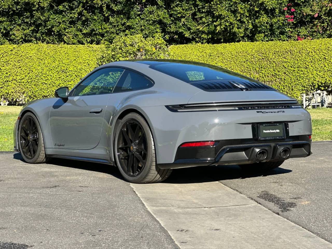 2026 Porsche 911 Carrera 4 GTS