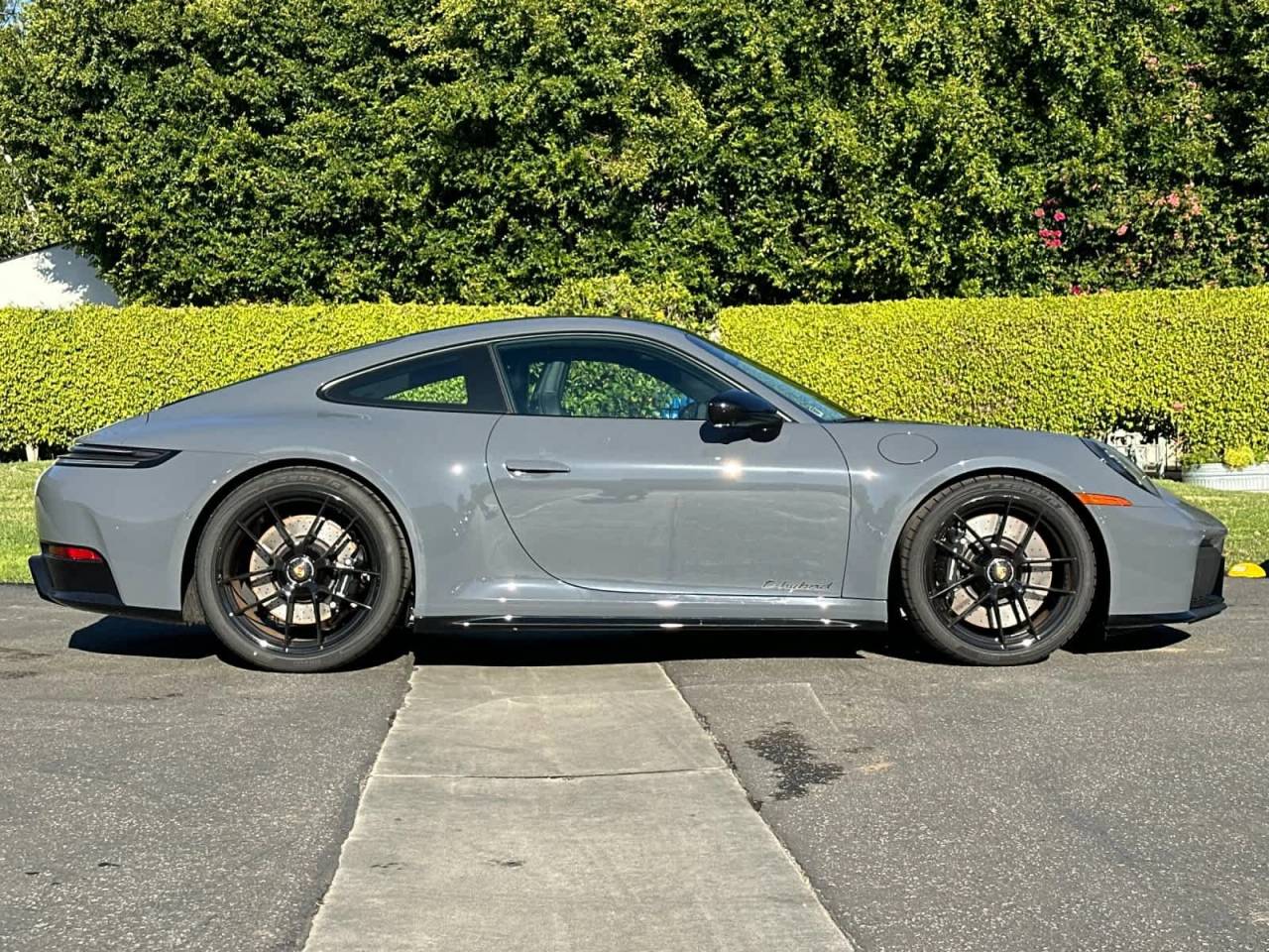 2026 Porsche 911 Carrera 4 GTS