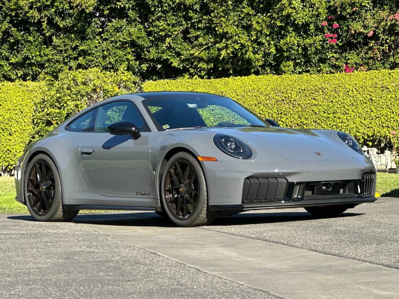 2026 Porsche 911 Carrera 4 GTS
