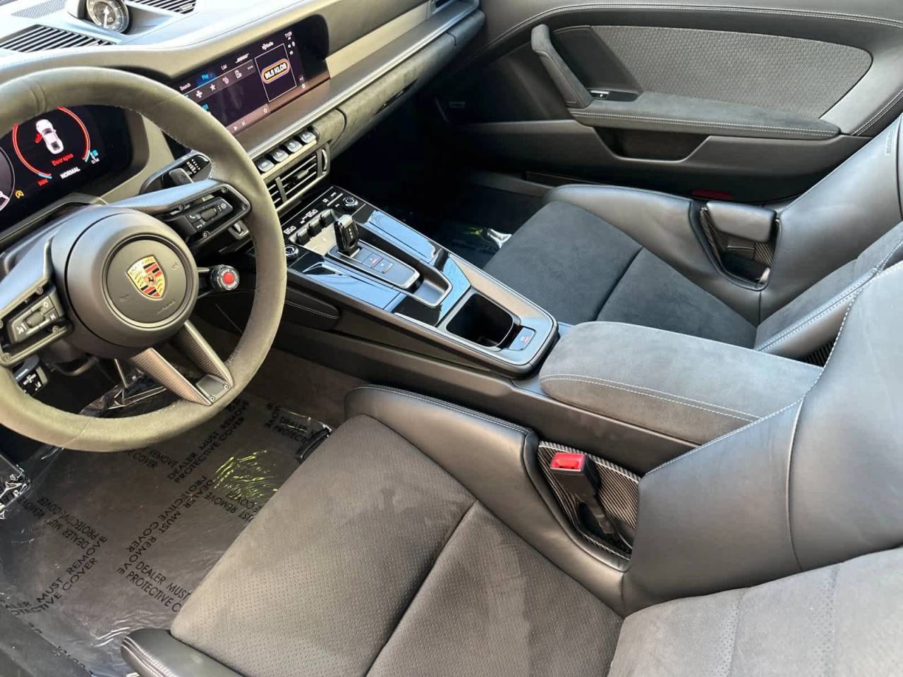 2025 Porsche 911 Carrera GTS