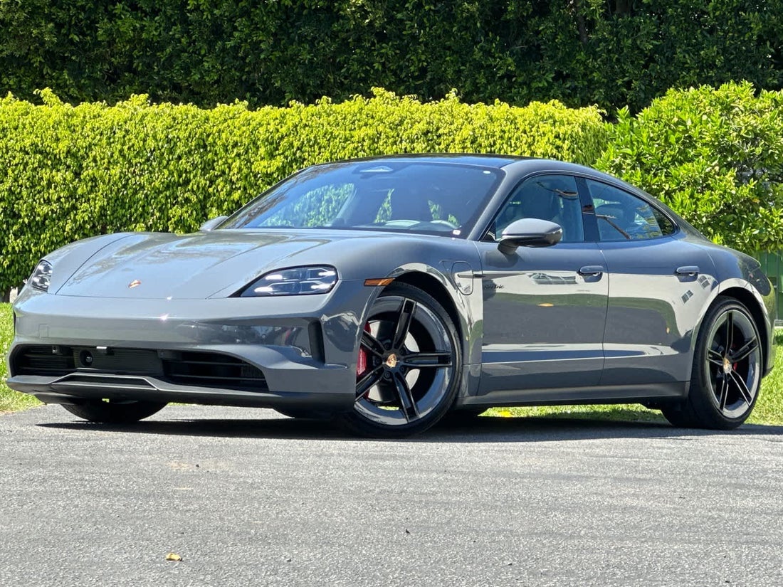 2026 Porsche Taycan 4S