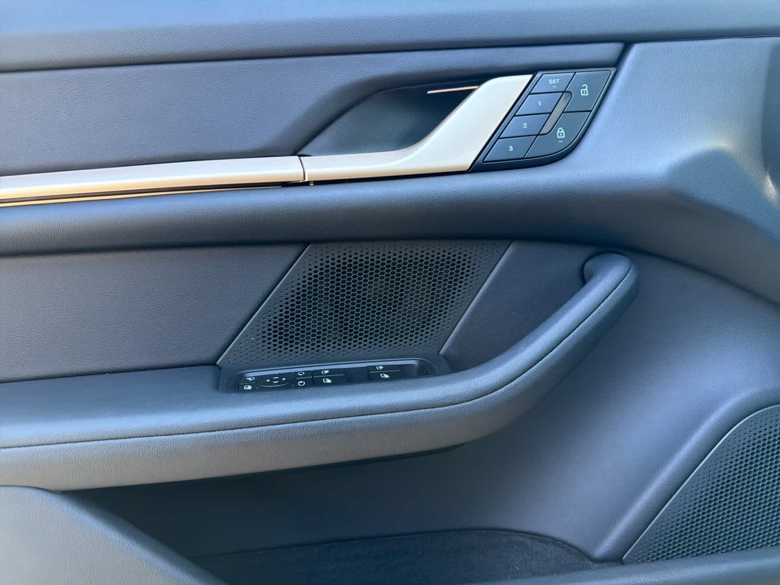 2025 Porsche Taycan Taycan 4S