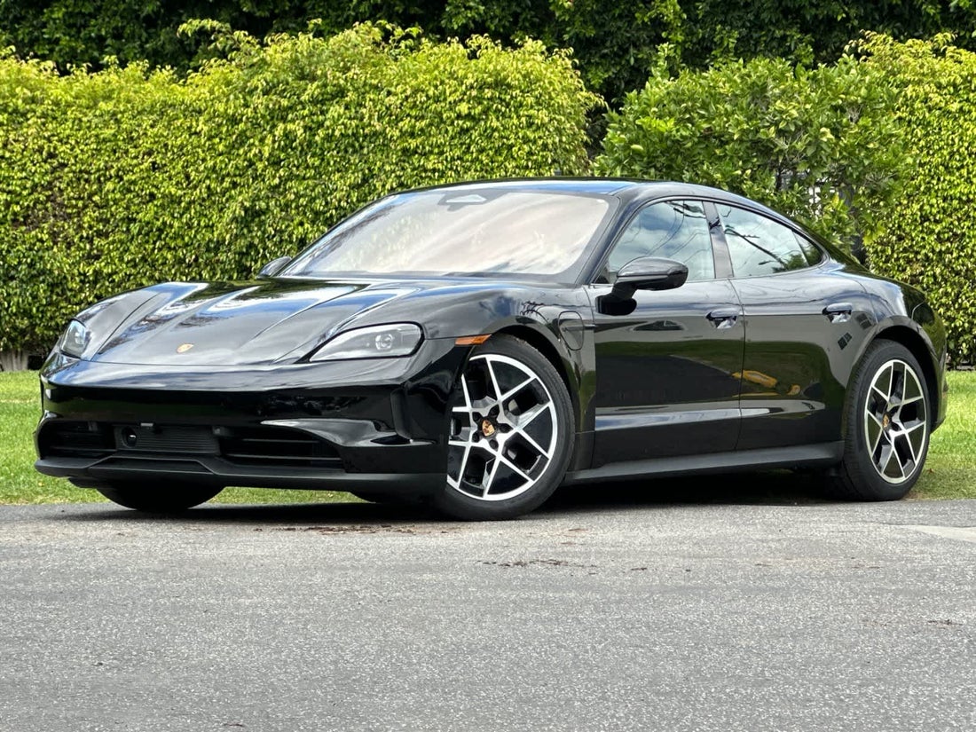2026 Porsche Taycan 4S