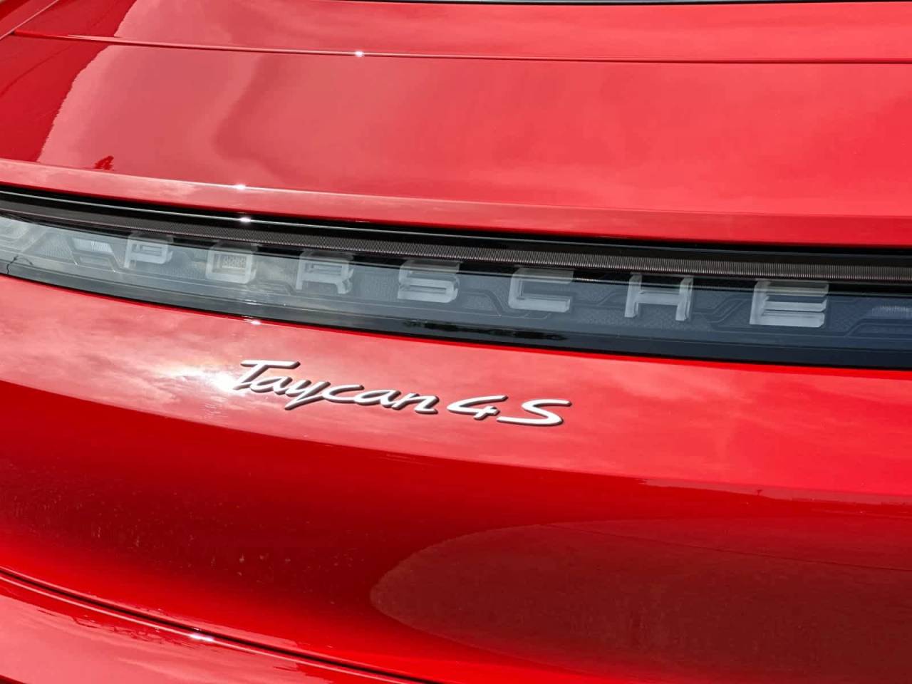 2024 Porsche Taycan 4S