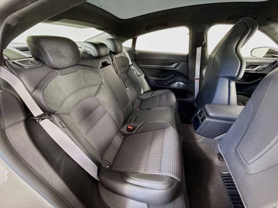 2025 Porsche Taycan Turbo