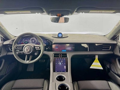 2025 Porsche Taycan Turbo