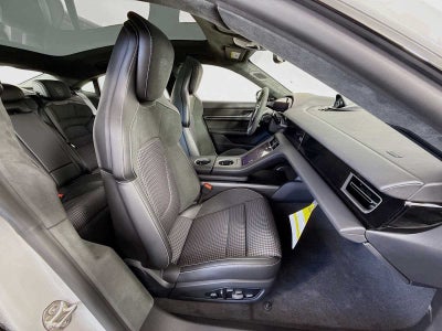 2025 Porsche Taycan Taycan Turbo