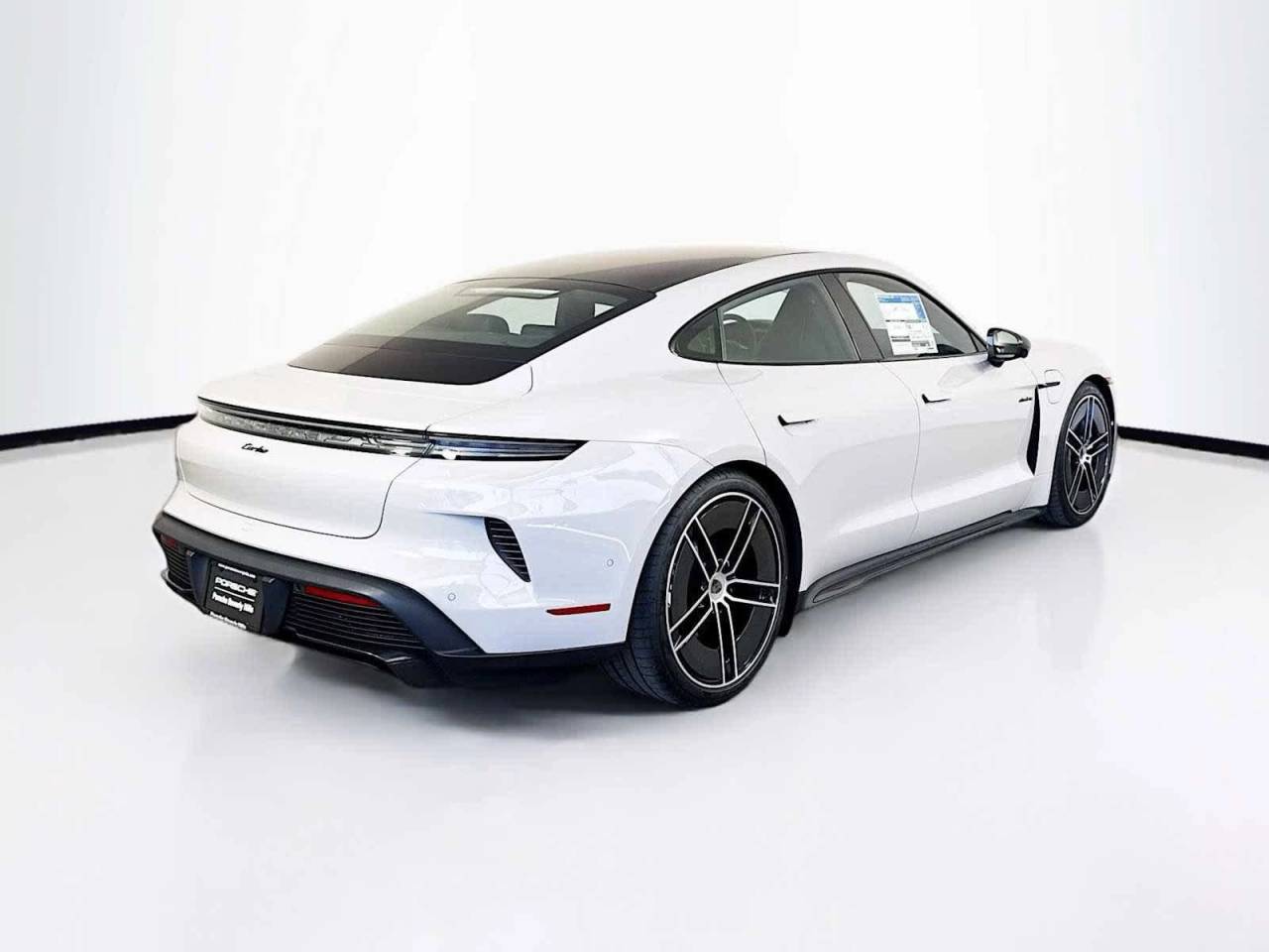 2025 Porsche Taycan Turbo