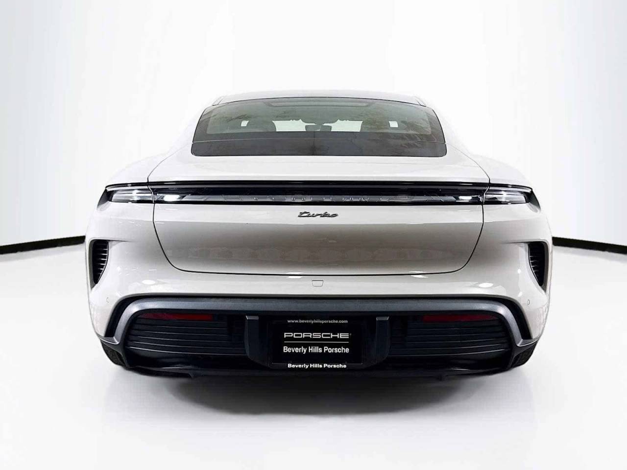 2025 Porsche Taycan Turbo