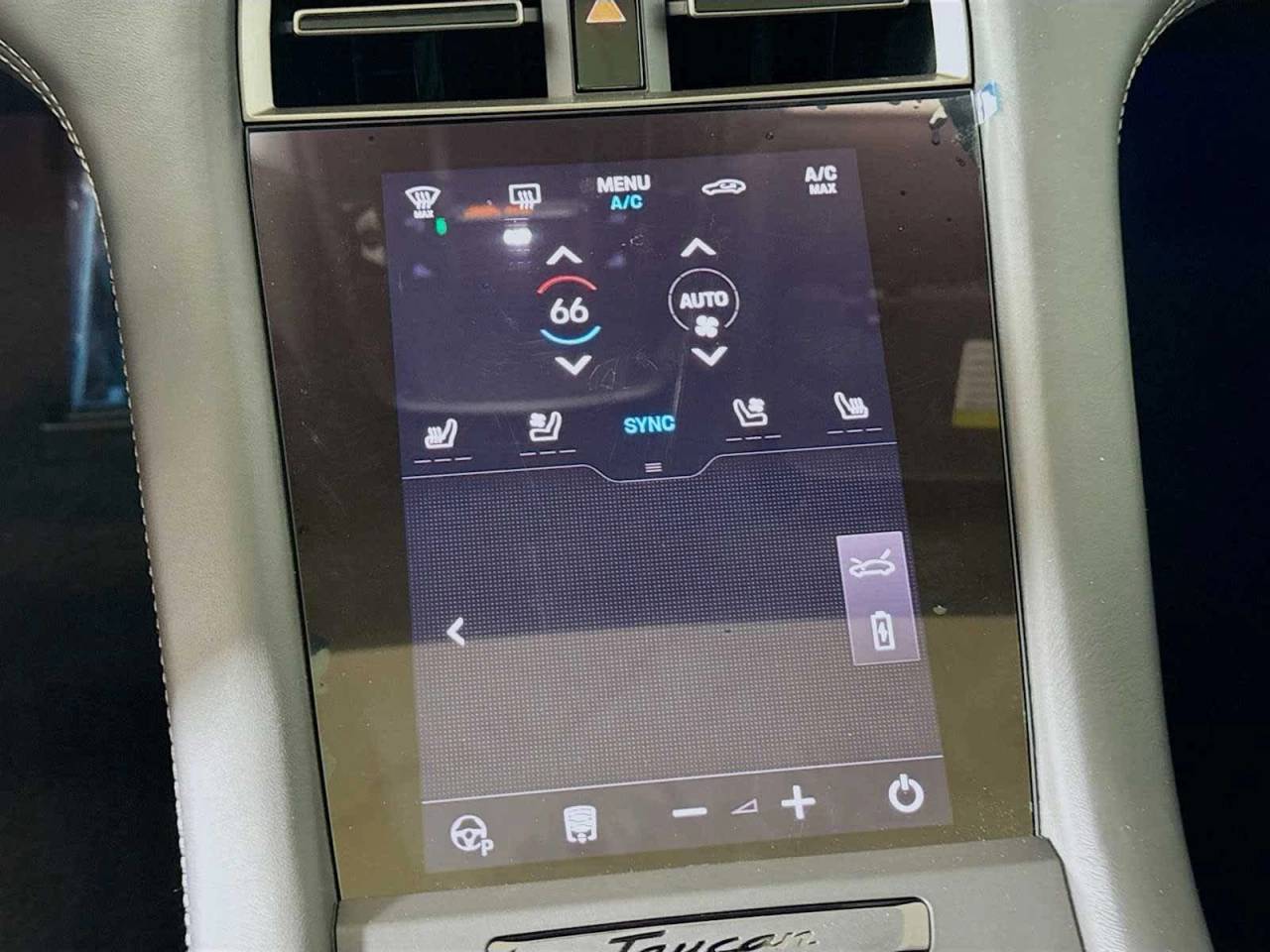 2025 Porsche Taycan Turbo