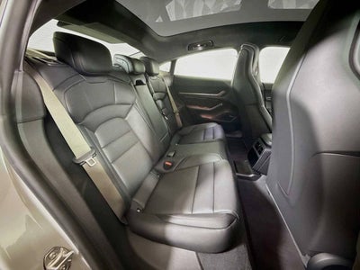 2025 Porsche Taycan Turbo