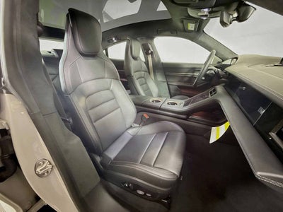 2025 Porsche Taycan Turbo