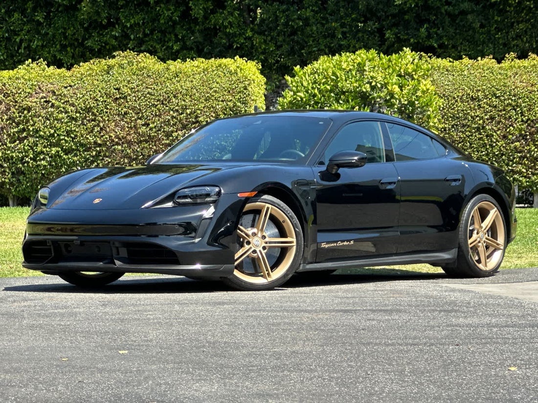 2022 Porsche Taycan Turbo
