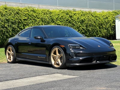 2022 Porsche Taycan Taycan Turbo S (MY22)