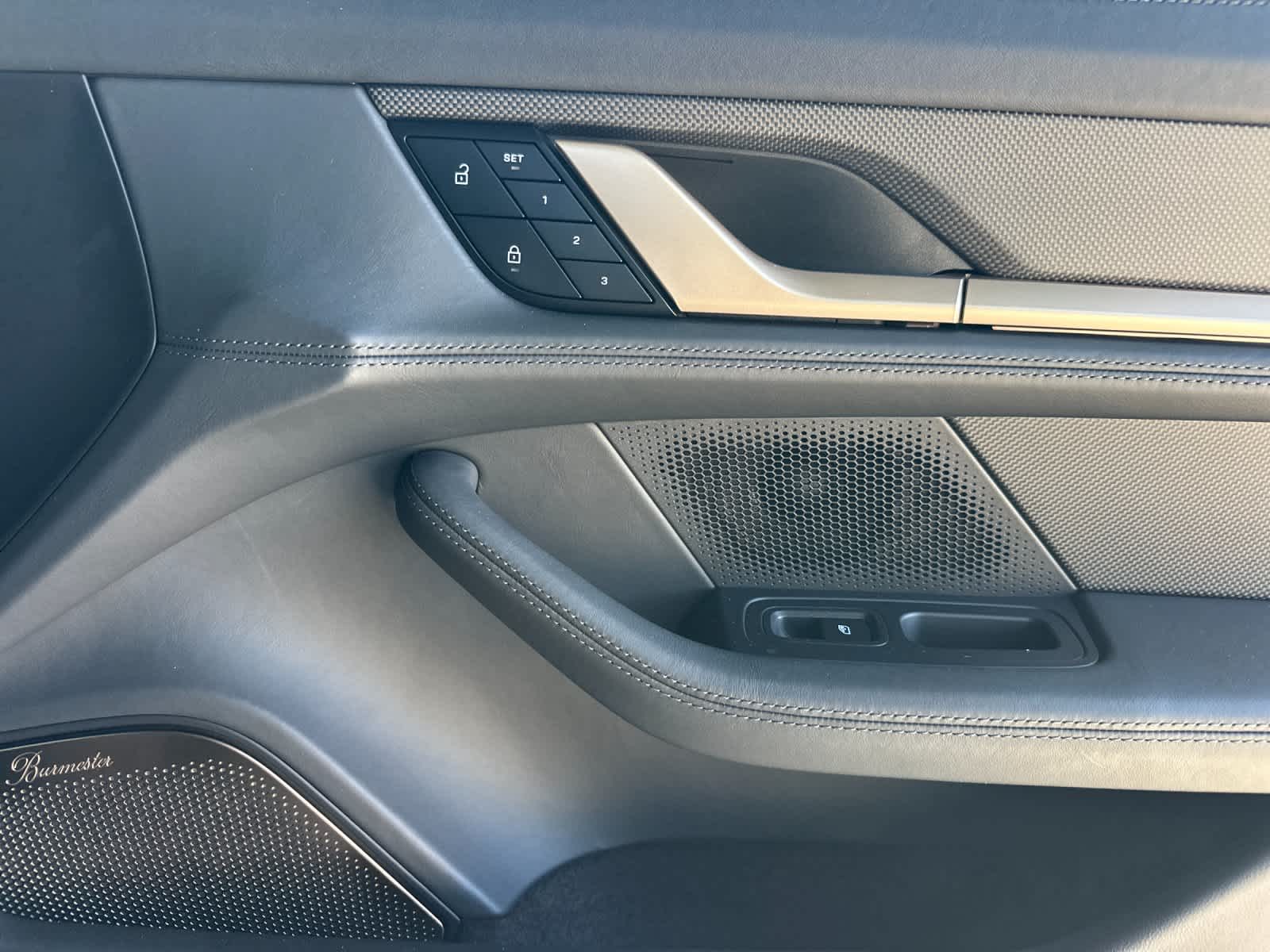 2022 Porsche Taycan Taycan Turbo S (MY22)