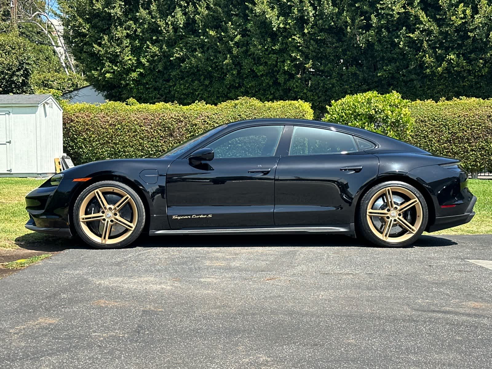 2022 Porsche Taycan Taycan Turbo S (MY22)