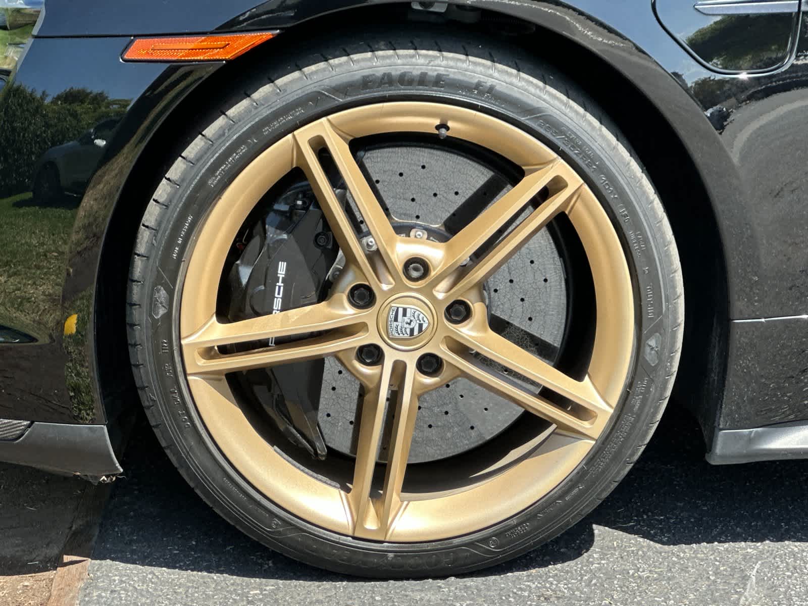 2022 Porsche Taycan Taycan Turbo S (MY22)