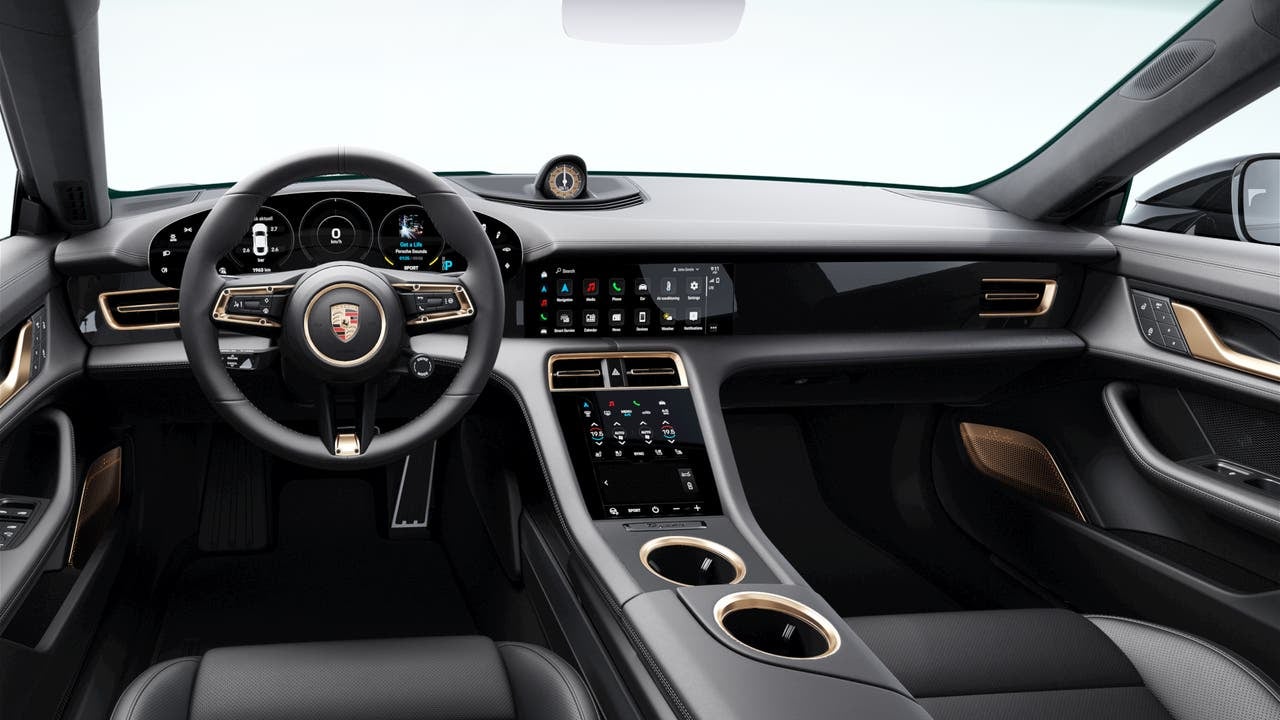 2022 Porsche Taycan Taycan Turbo S (MY22)