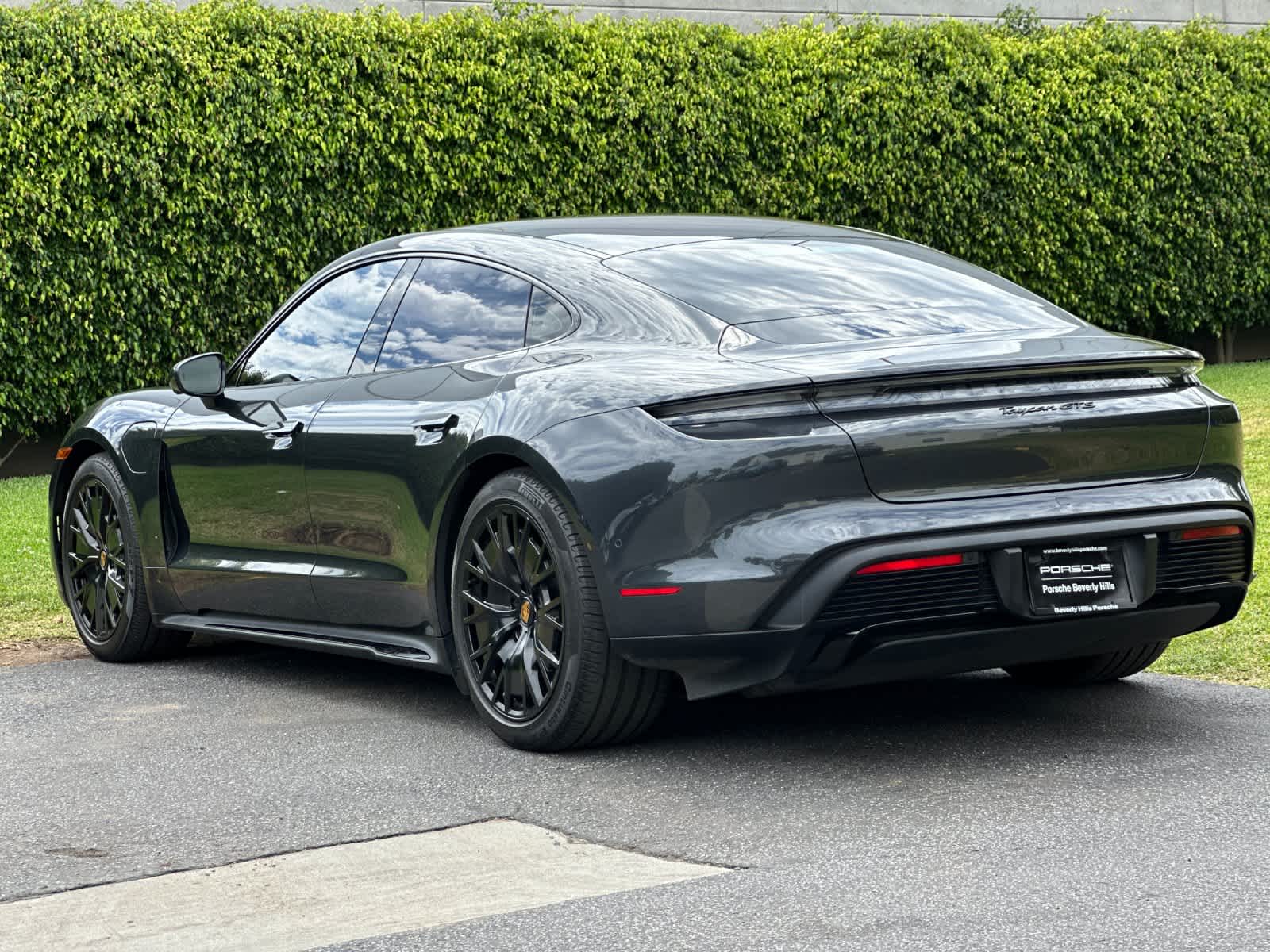 2023 Porsche Taycan Taycan GTS (MY23)
