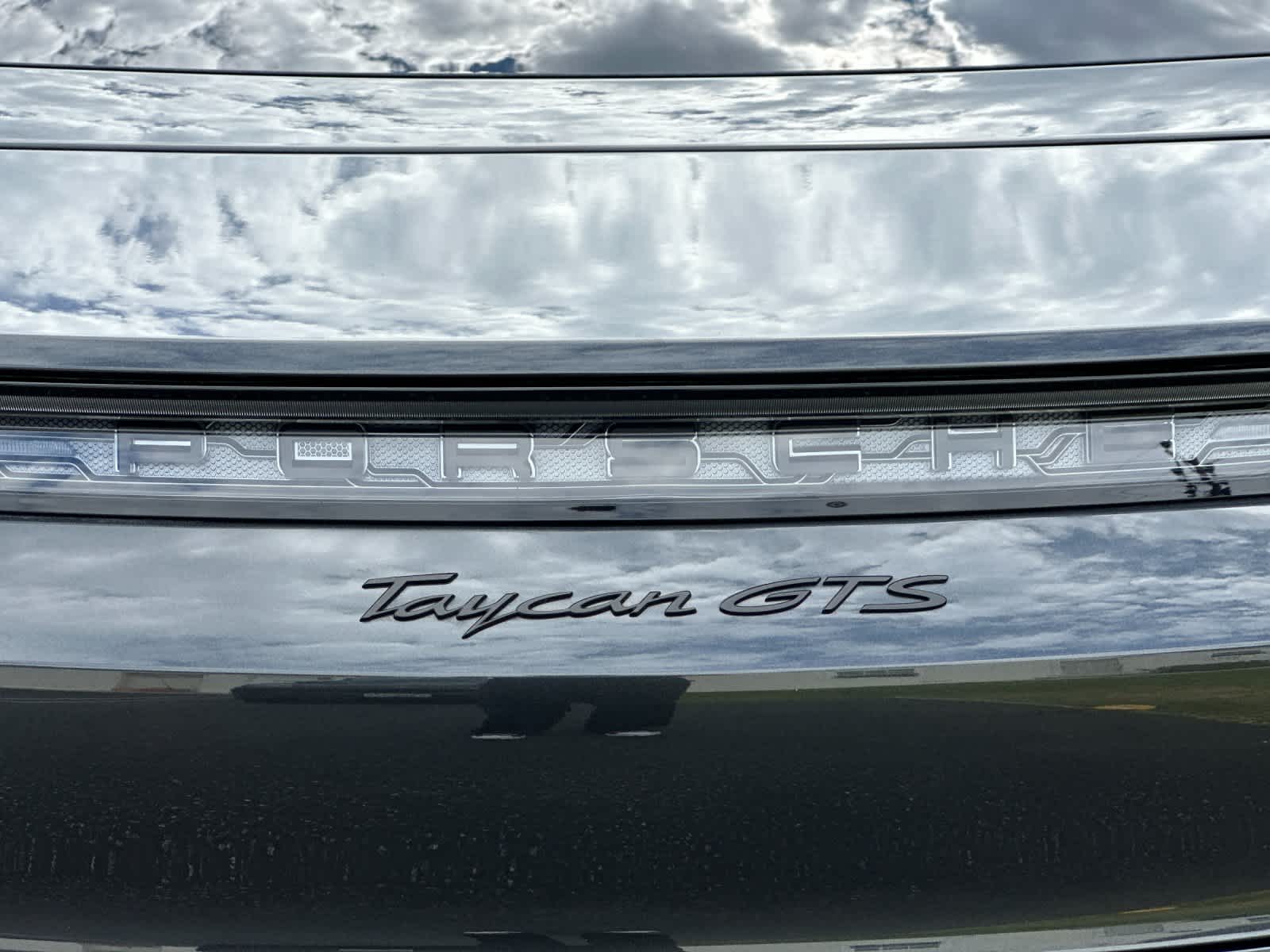 2023 Porsche Taycan Taycan GTS (MY23)