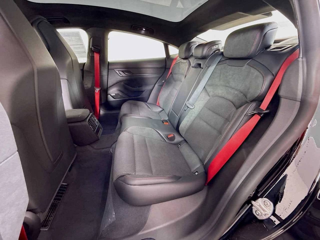 2026 Porsche Taycan GTS