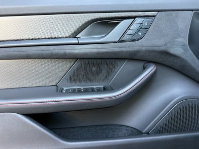 2024 Porsche Taycan Taycan GTS (MY24)