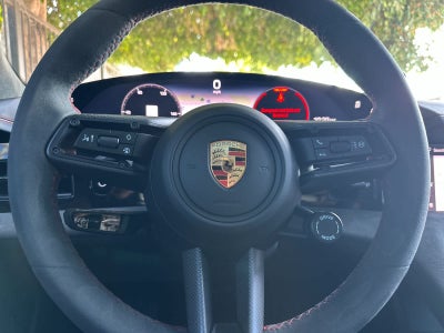 2024 Porsche Taycan Taycan GTS (MY24)