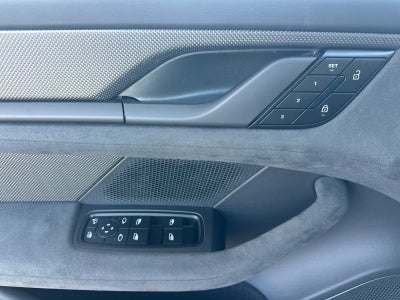2026 Porsche Taycan Taycan GTS