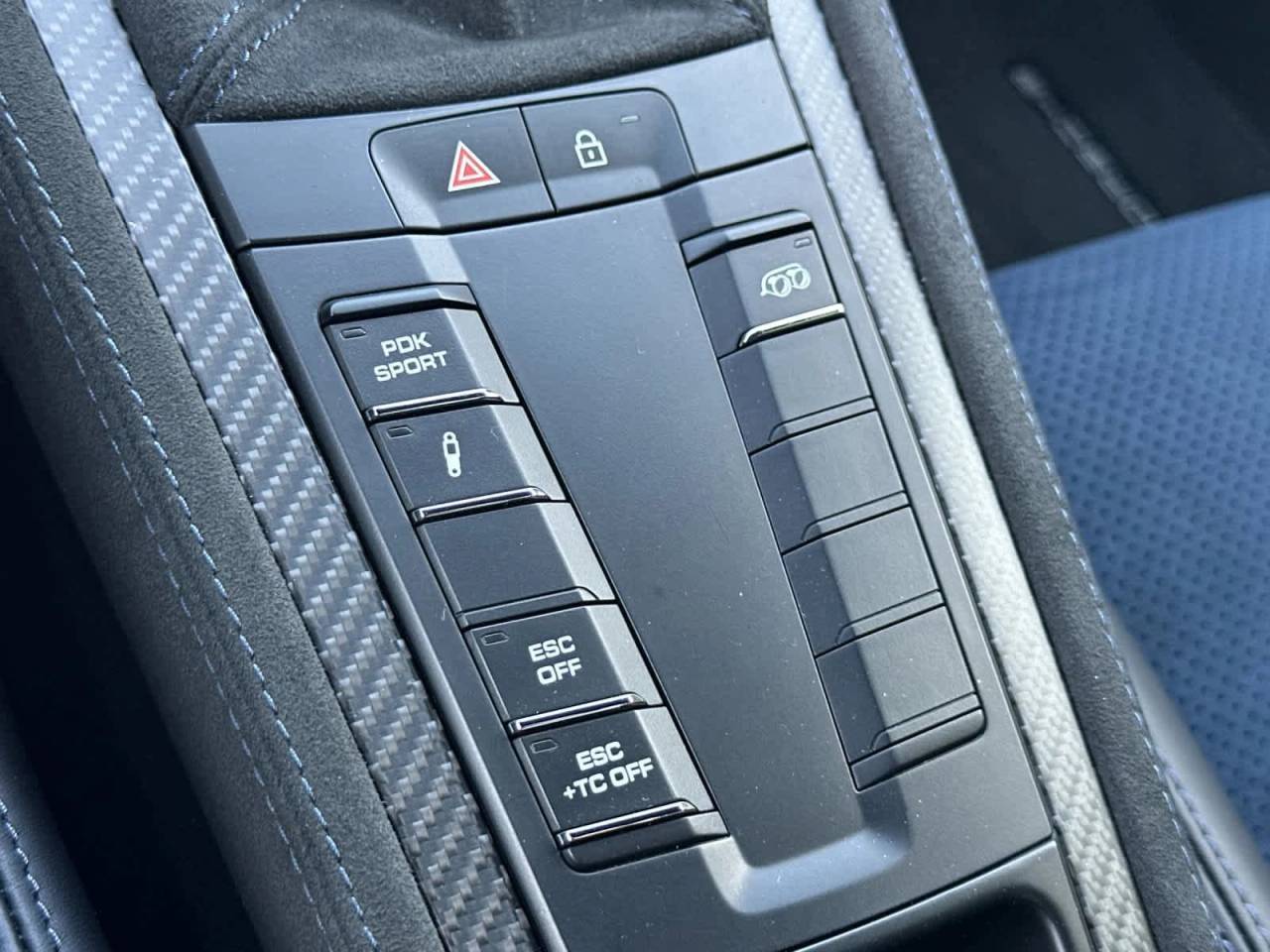 2023 Porsche 718 Cayman GT4 RS