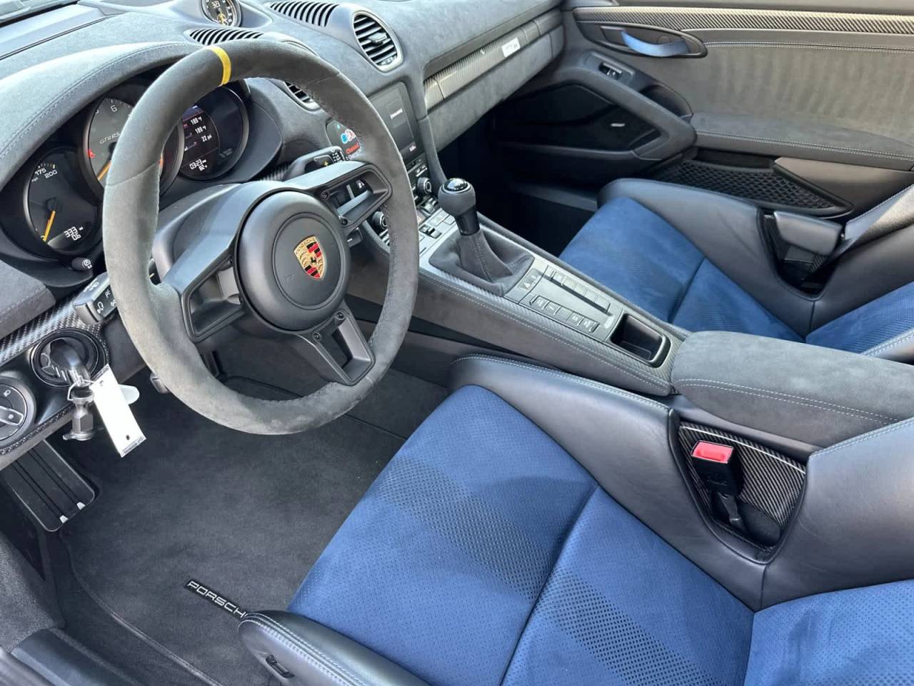 2023 Porsche 718 Cayman GT4 RS