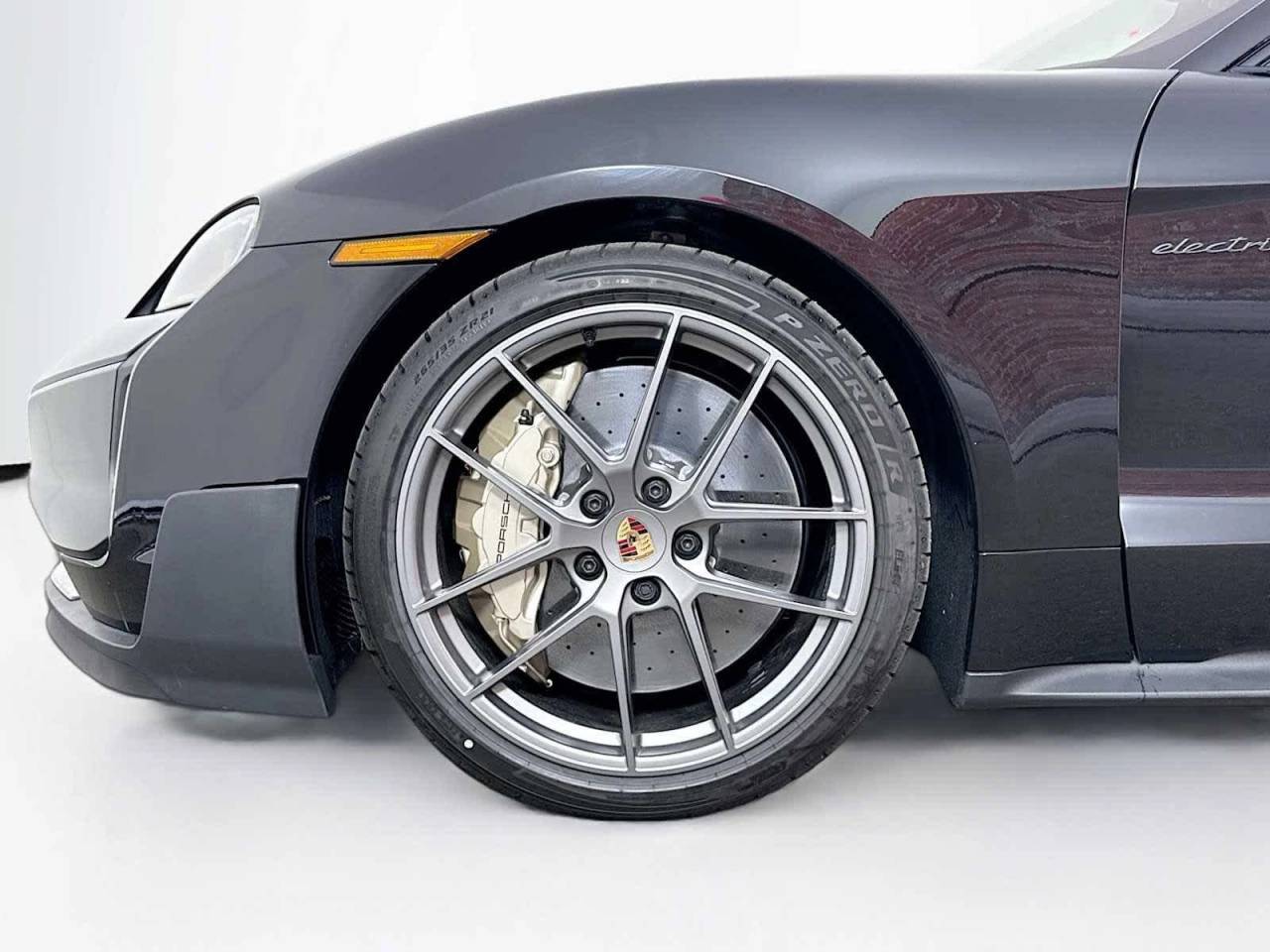 2025 Porsche Taycan Turbo GT