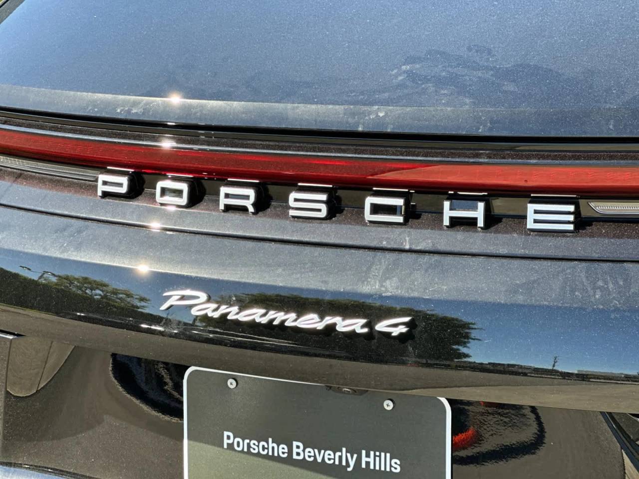 2026 Porsche Panamera 4 E-Hybrid