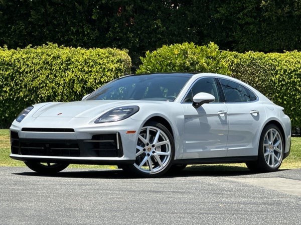 2025 Porsche Panamera 4 E-Hybrid