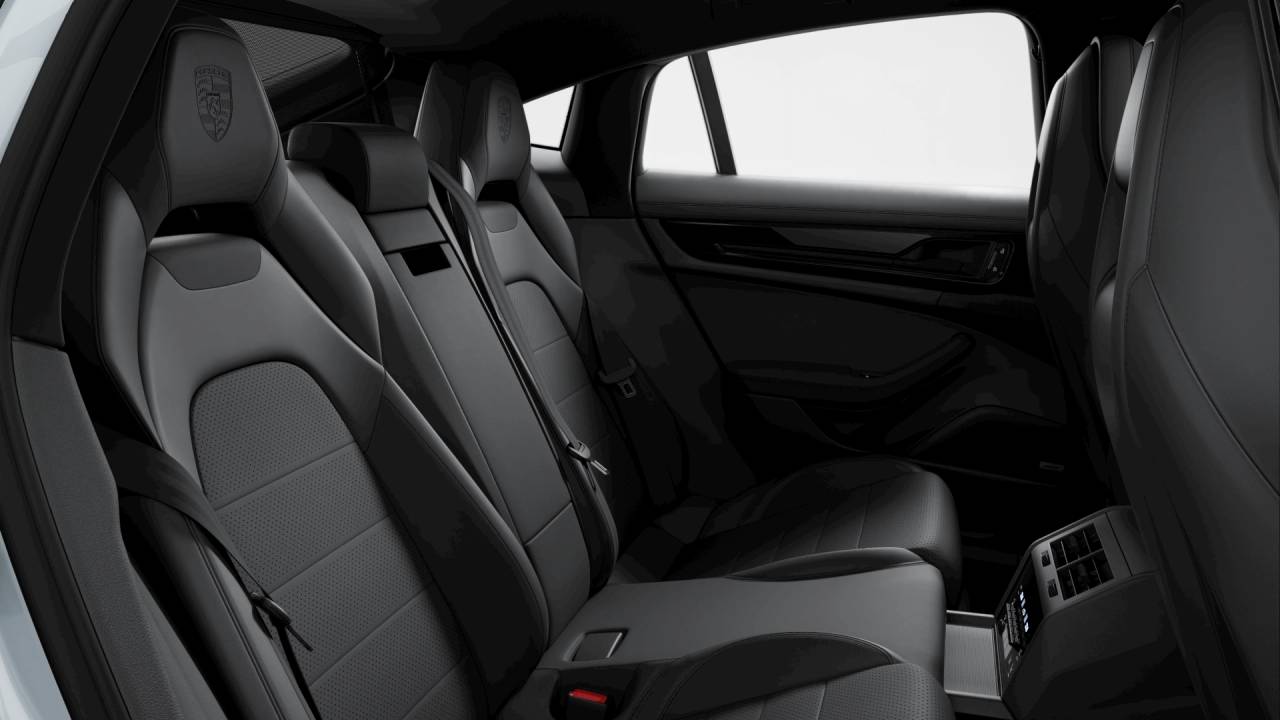 2025 Porsche Panamera 4 E-Hybrid