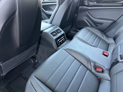2025 Porsche Panamera 4 E-Hybrid