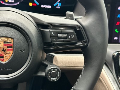 2026 Porsche Panamera 4 E-Hybrid