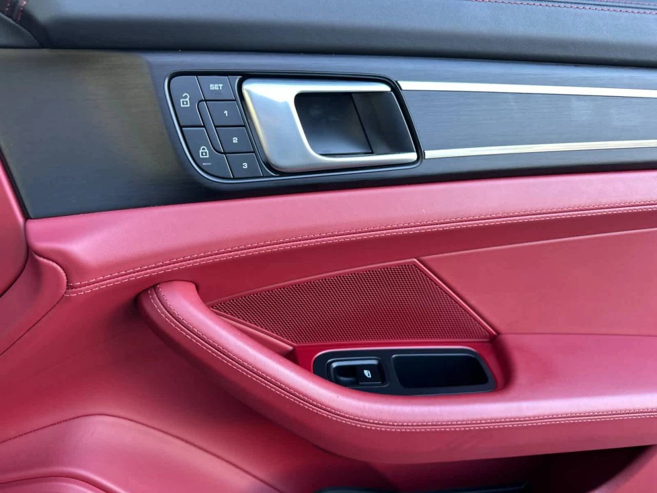 2023 Porsche Panamera GTS