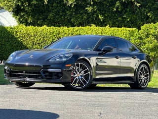 2023 Porsche Panamera GTS
